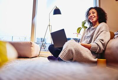 woman with laptop